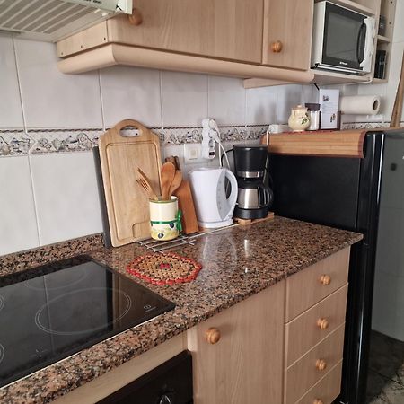 Апартаменти Apartament Ania Торрев'єха Екстер'єр фото